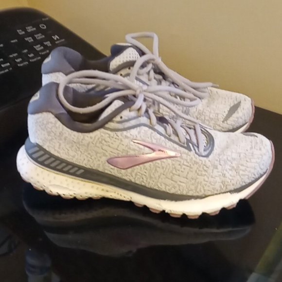 Brooks Shoes - Brooks Adrenaline  GTS 20 Road Running Shoe Womens Size 6.5 Medium (B) Gray/Purp